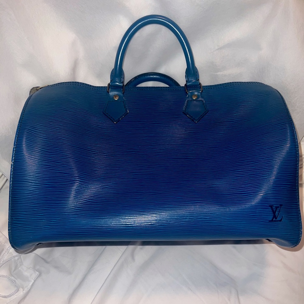 Louis Vuitton Authentic Speedy 35.